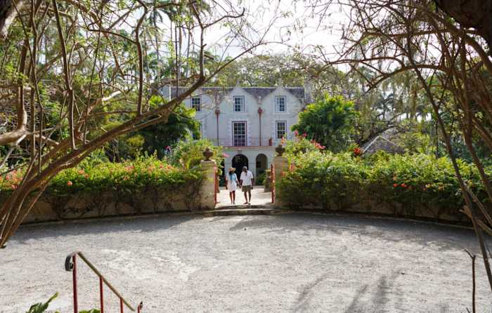 Couple at St Nicholas Abbey-1